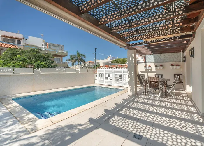 La Caleta Seaside With Pool Вилла Адехе