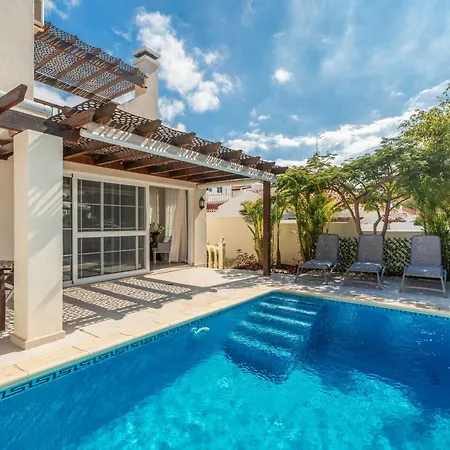 La Caleta Seaside With Pool