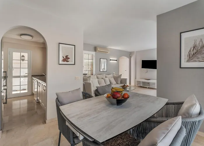 La Caleta Seaside With Pool וילה אדחה